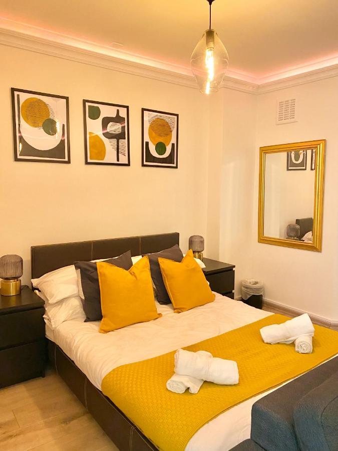 Apt - Balcony- Kensington-24 7 Security London Ngoại thất bức ảnh
